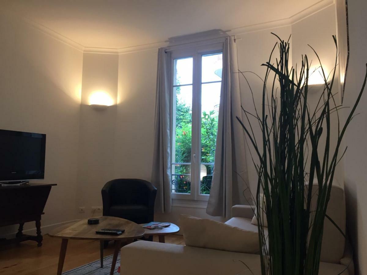 Nice Grand Appartement Face Jardin Exterior foto